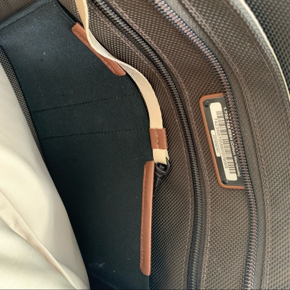 Tumi Alpha flap messenger small travel tote - Picture 5 of 12